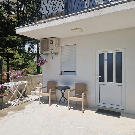 Studio Apartman Happy Home Tivat Exterior foto